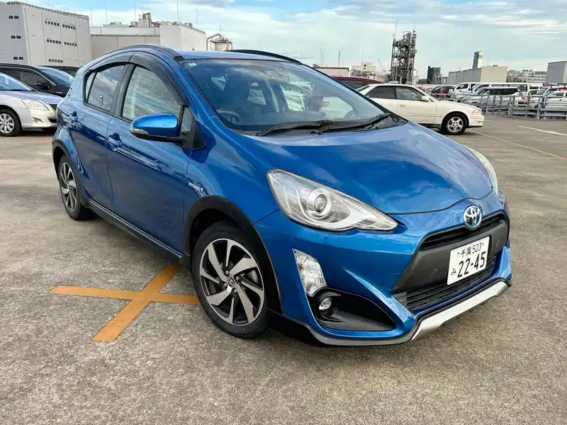 2016 Toyota Aqua Hybrid