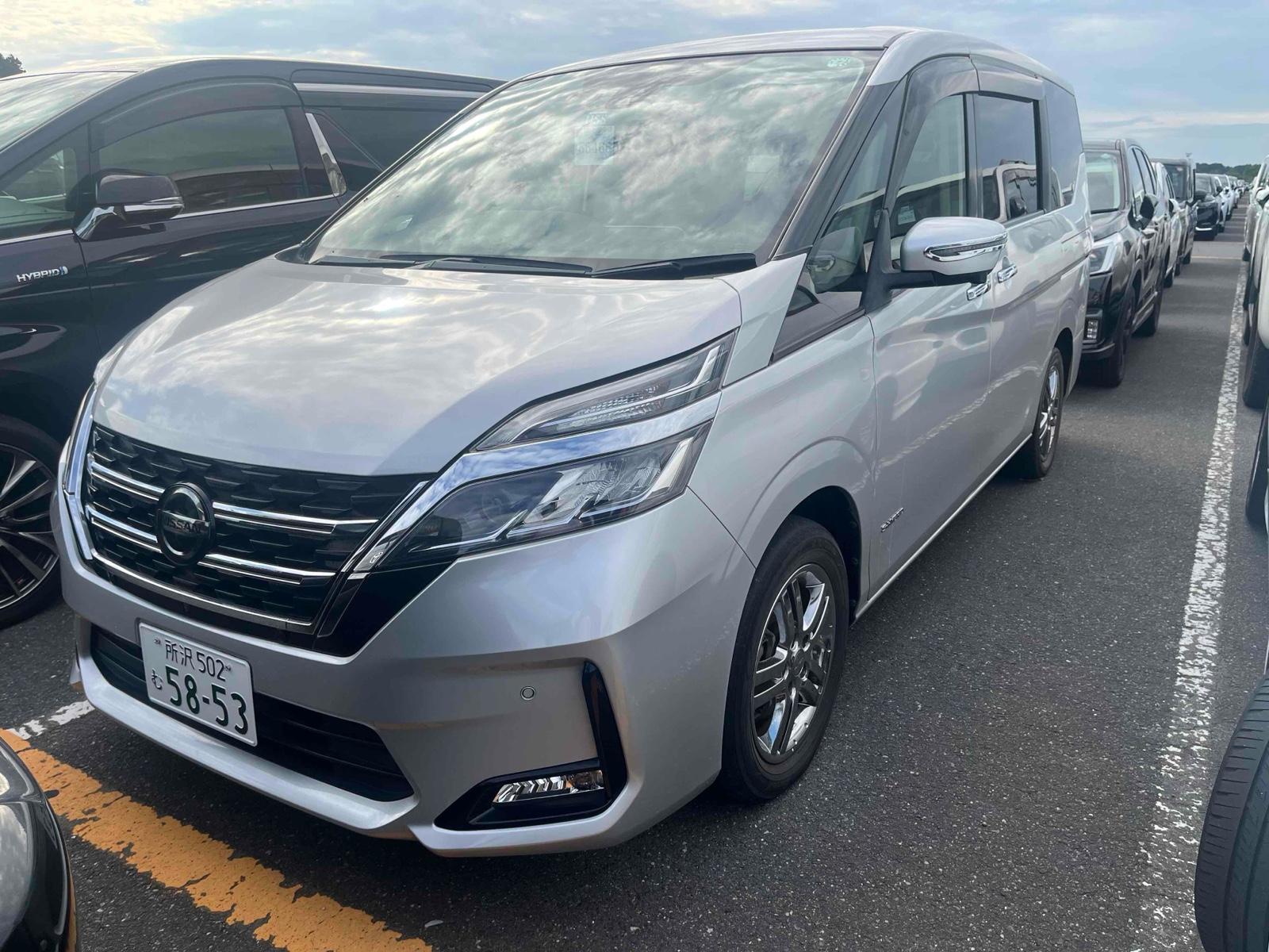 2019 Nissan SERENA 122,000 km