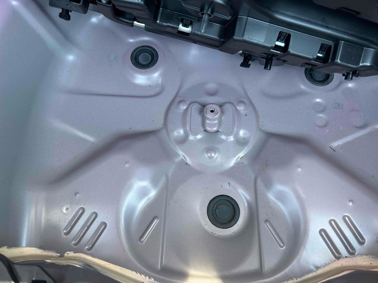 TOYOTA AQUA S Image 18