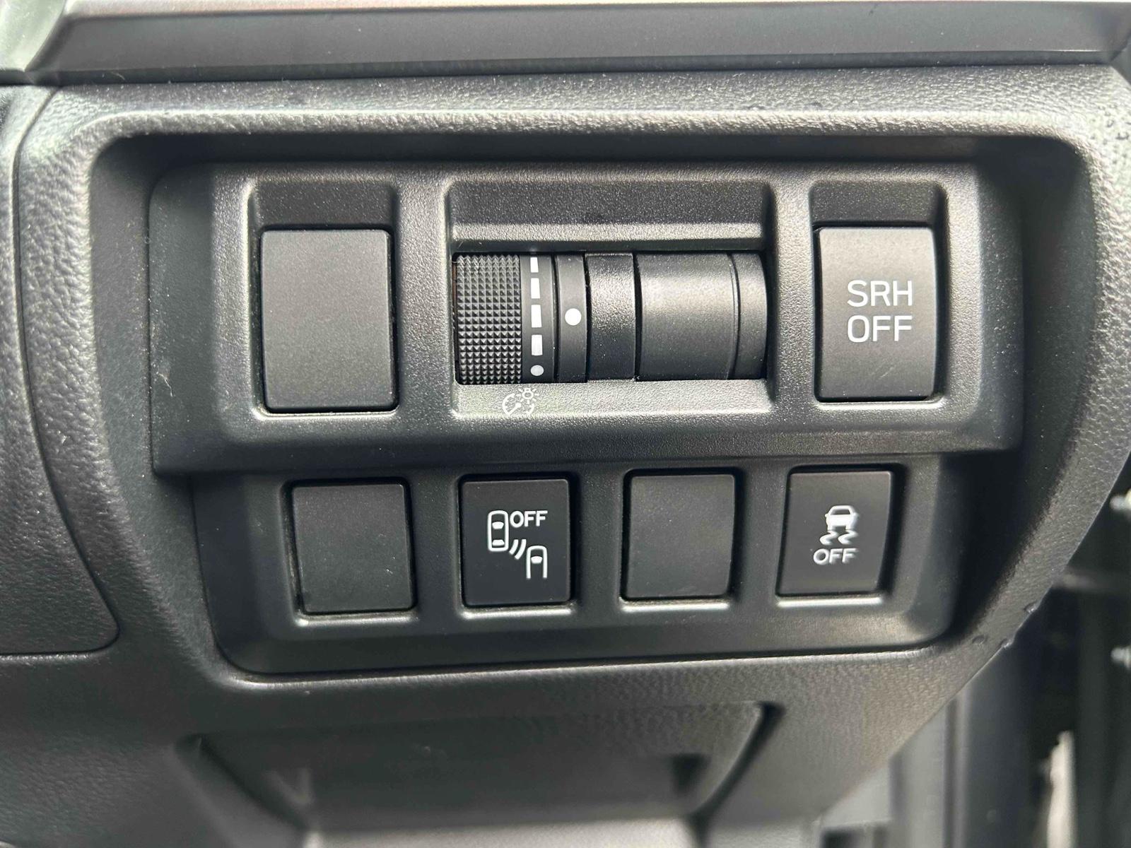 SUBARU XV HYBRID 2.0E-S EYESIGHT Image 6