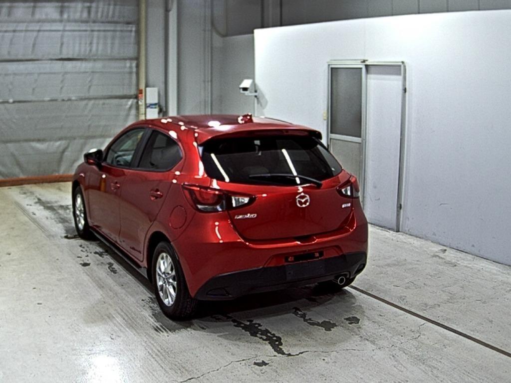 MAZDA DEMIO 13S TOURING PACKAGE Image 4