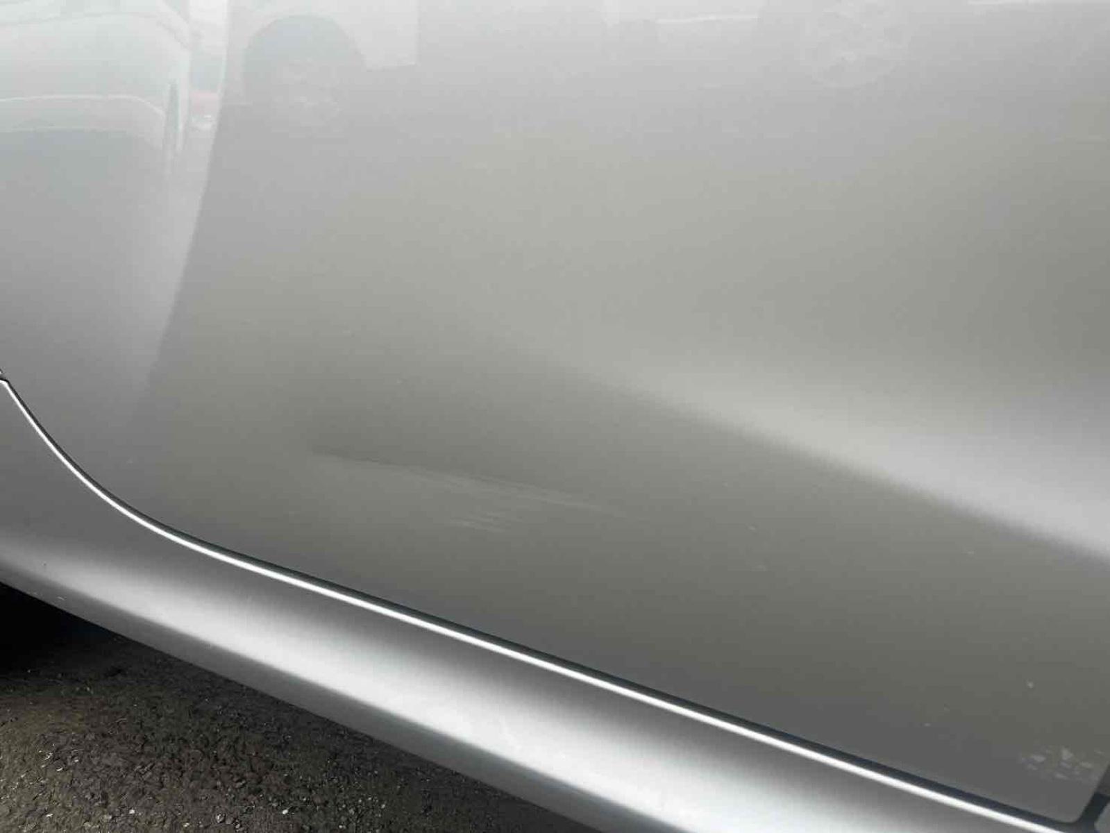 TOYOTA Yaris HYBRID X Image 8
