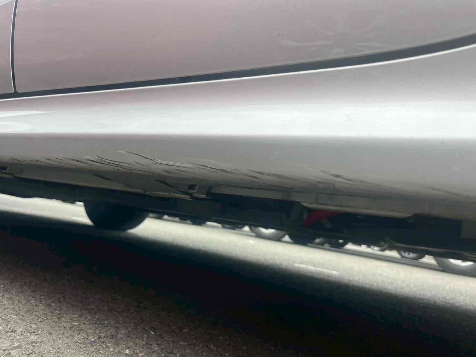 TOYOTA Yaris HYBRID X Image 10