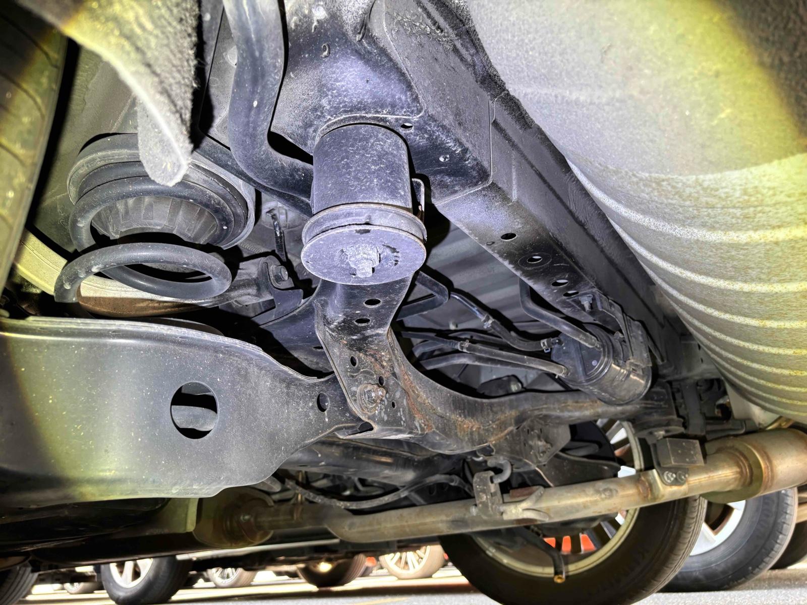 NISSAN ELGRAND 250 HIGHWAY STAR S Image 13