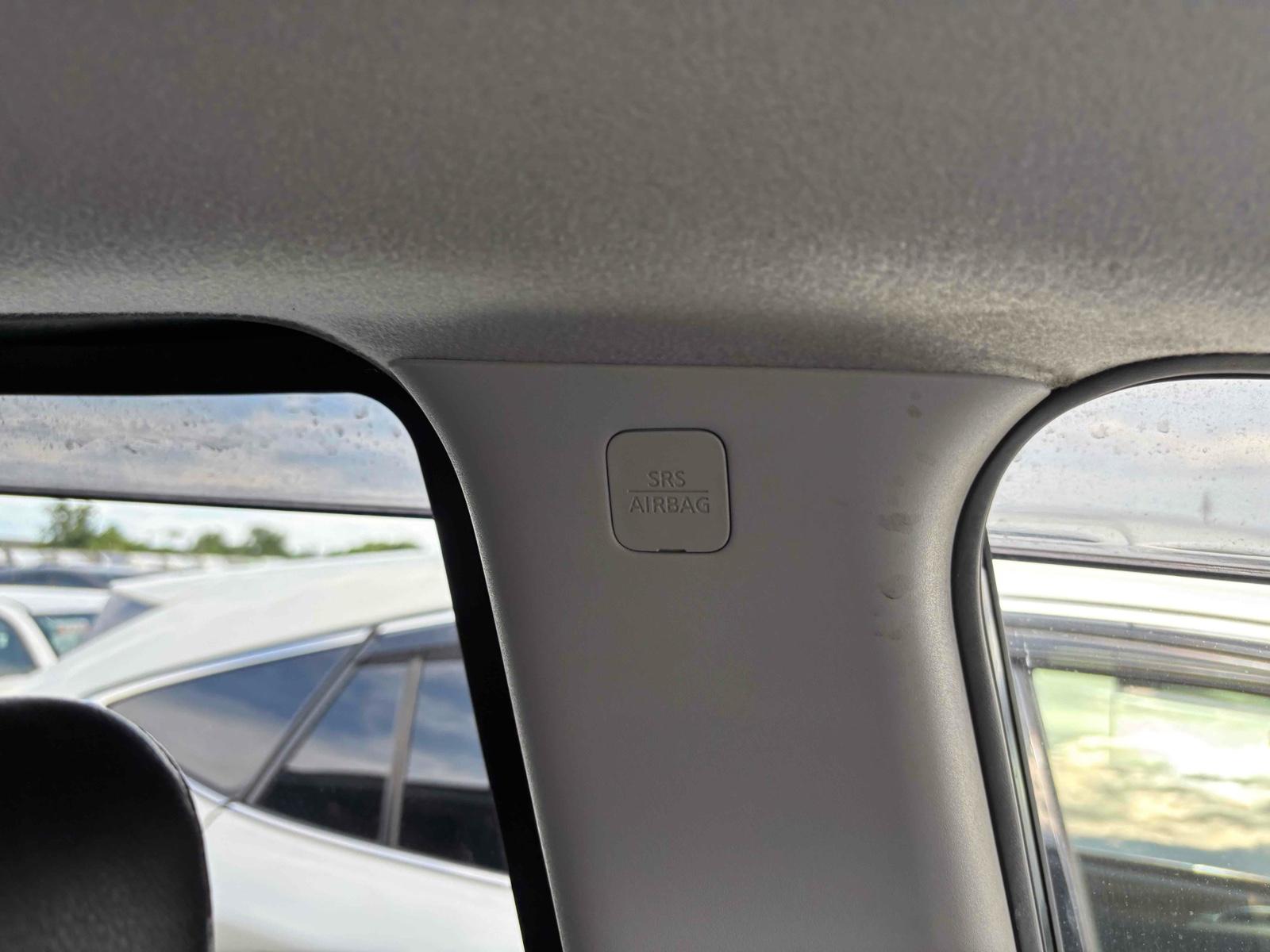 NISSAN ELGRAND 250 HIGHWAY STAR S Image 26