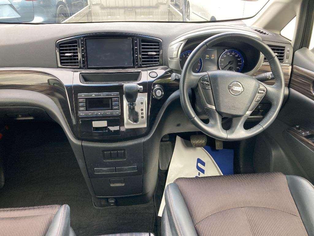 NISSAN ELGRAND 250 HIGHWAY STAR S Image 7