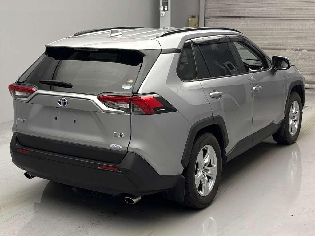TOYOTA RAV4 HYBRID X Image 4