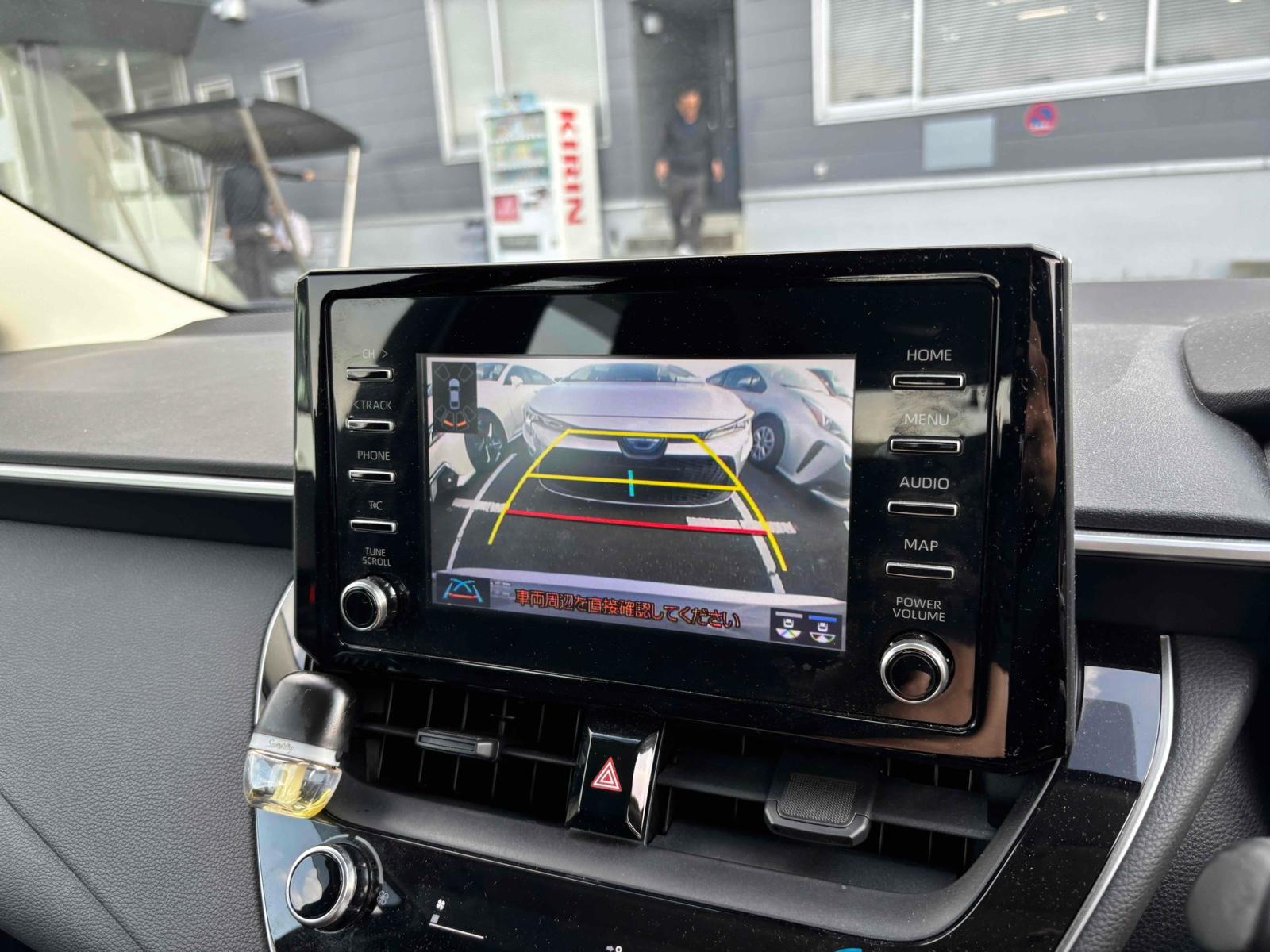 TOYOTA COROLLA TOURING HYBRID G-X Image 19