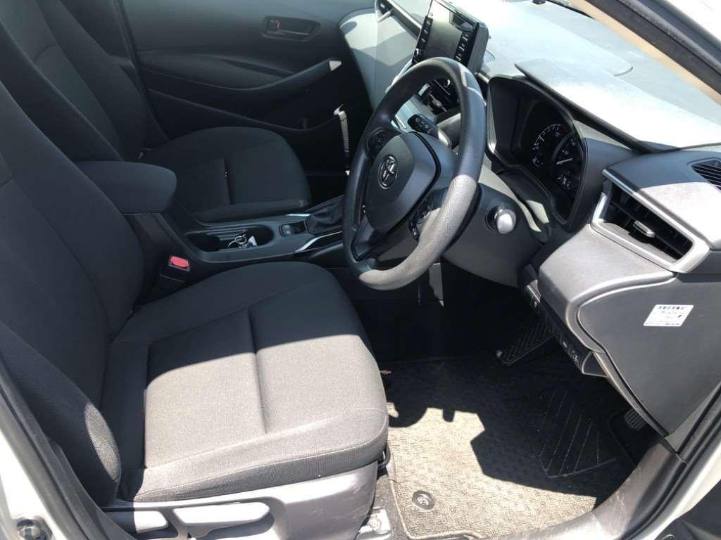 TOYOTA COROLLA TOURING HYBRID G-X Image 3