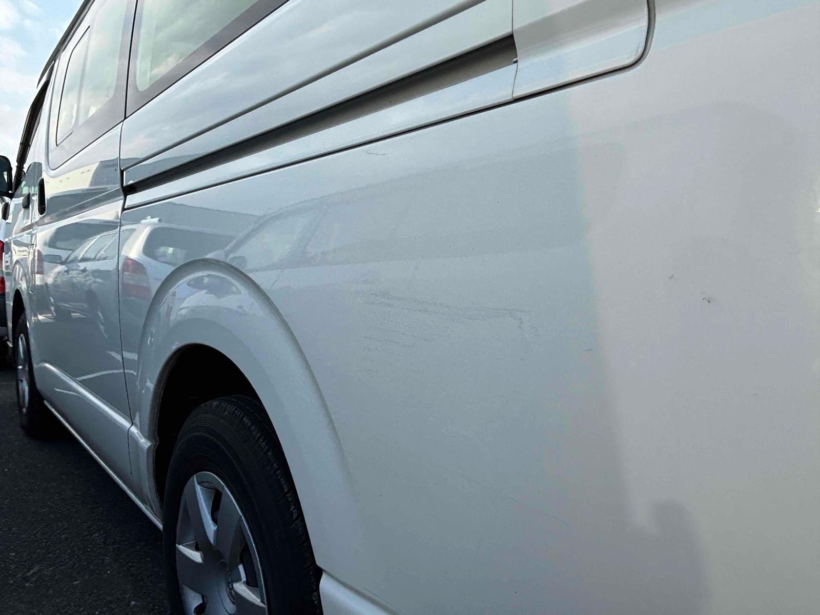 TOYOTA HIACE VAN LONGDX Image 16