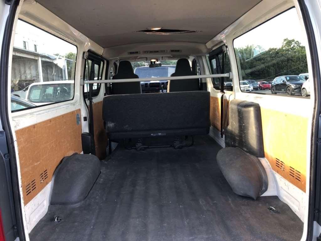 TOYOTA HIACE VAN LONGDX Image 7