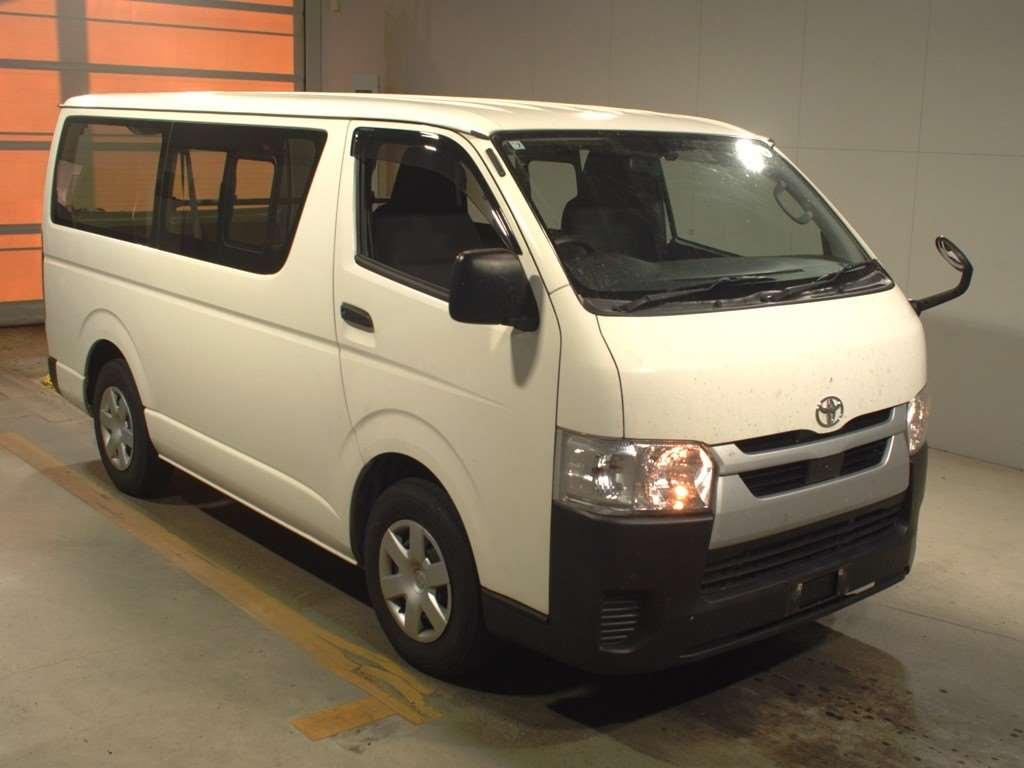 TOYOTA HIACE VAN LONGDX Image 4