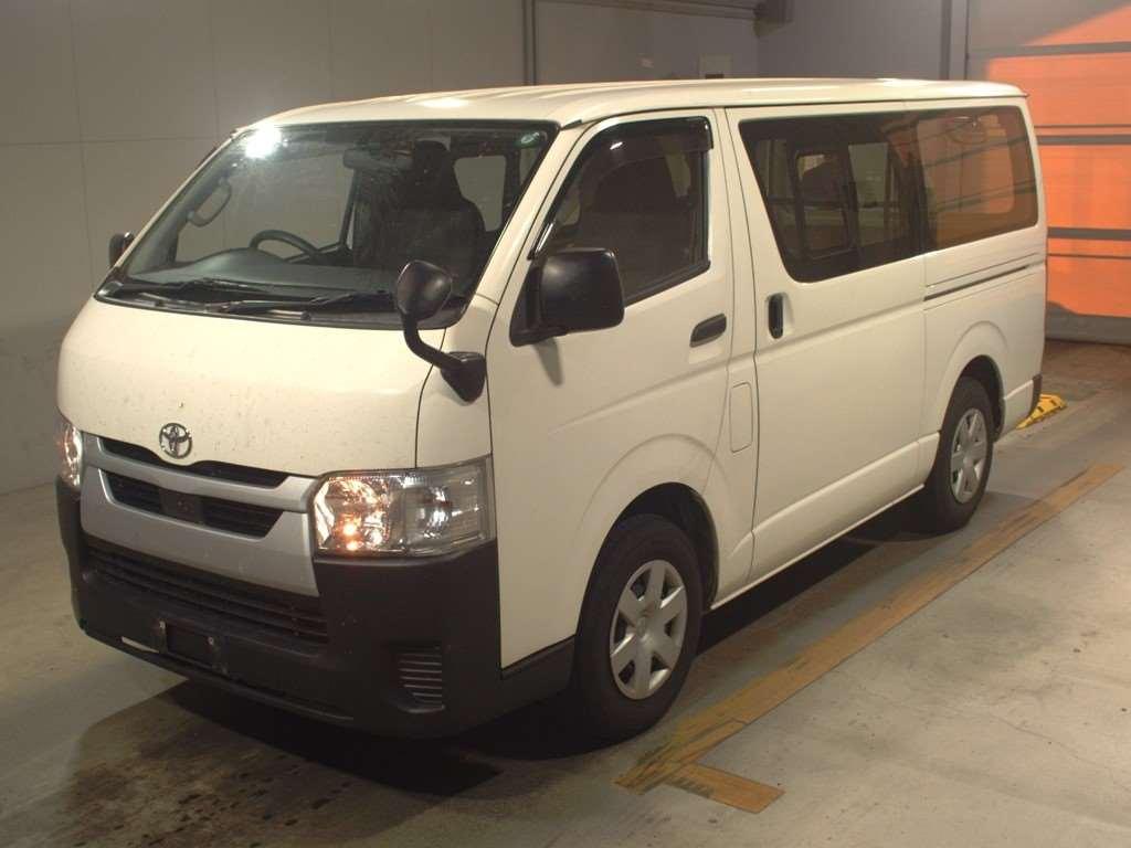 2020 Toyota HIACE 203,000 km