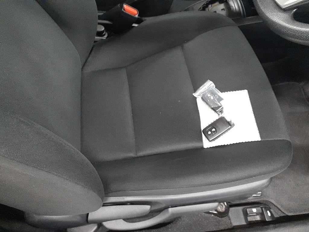 TOYOTA COROLLA AXIO HYBRID EX SAFETY SENSE Image 9