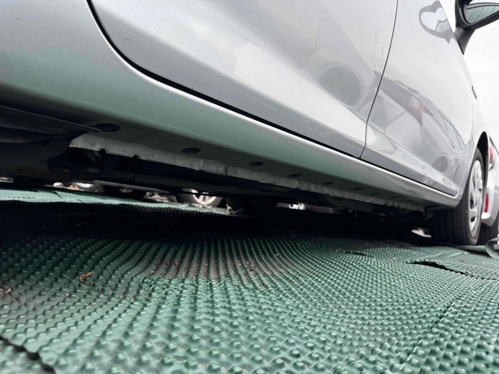 TOYOTA COROLLA AXIO HYBRID EX SAFETY SENSE Image 15