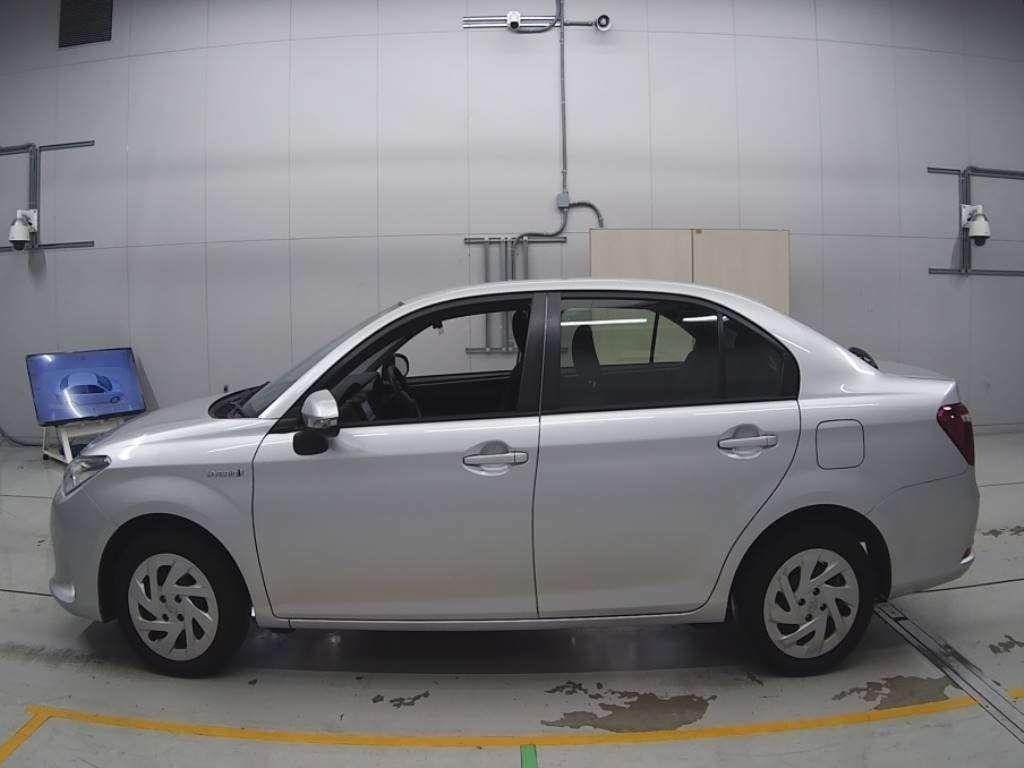 TOYOTA COROLLA AXIO HYBRID EX SAFETY SENSE Image 5