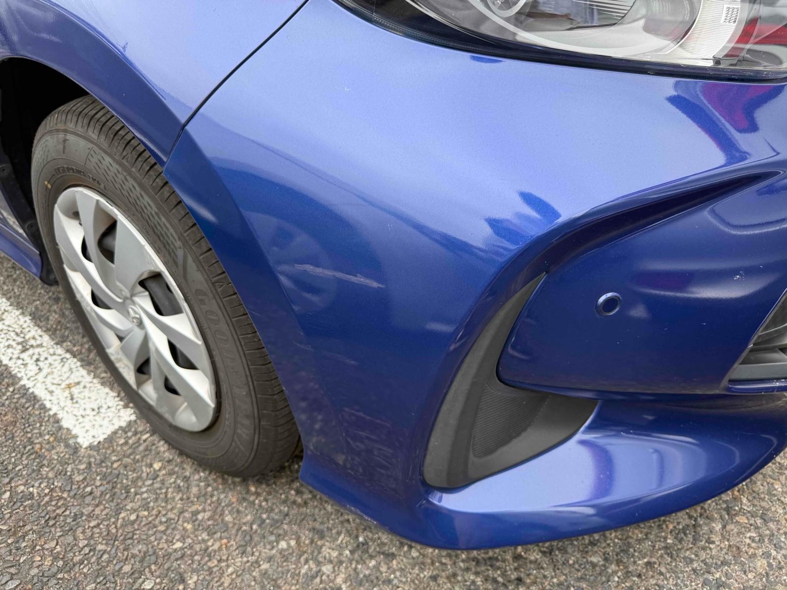 TOYOTA YARIS HYBRID X SAFETYSENSING Image 20