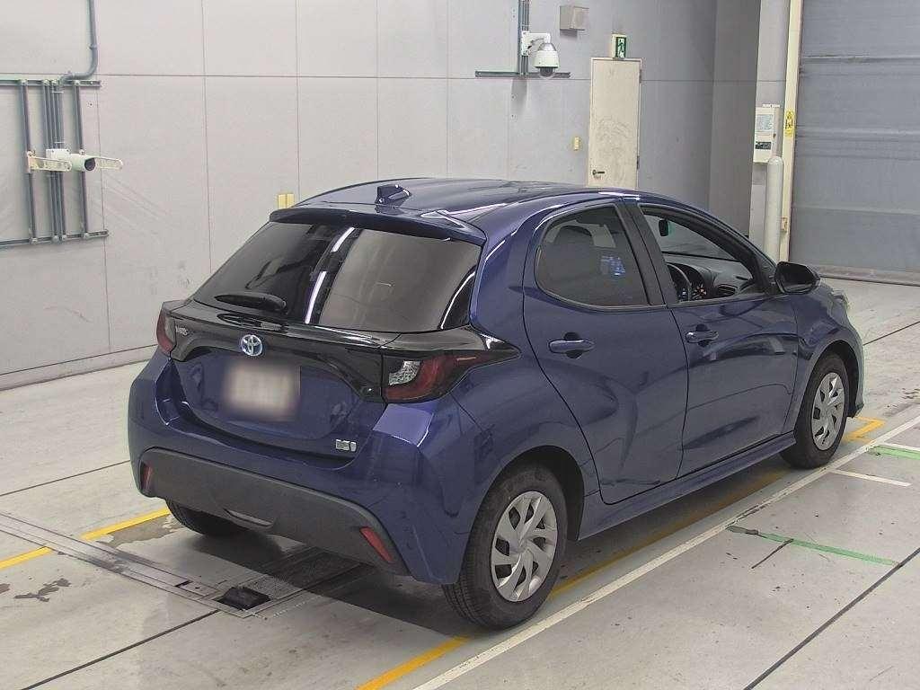 TOYOTA YARIS HYBRID X SAFETYSENSING Image 4