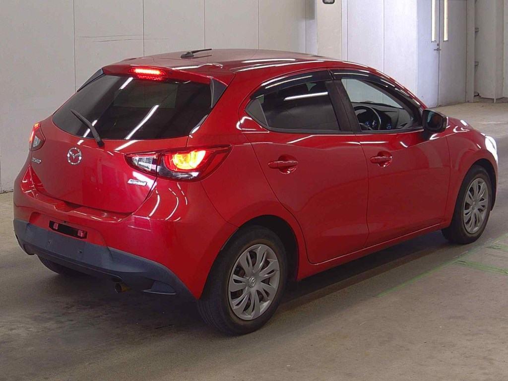 MAZDA DEMIO 13S Image 5