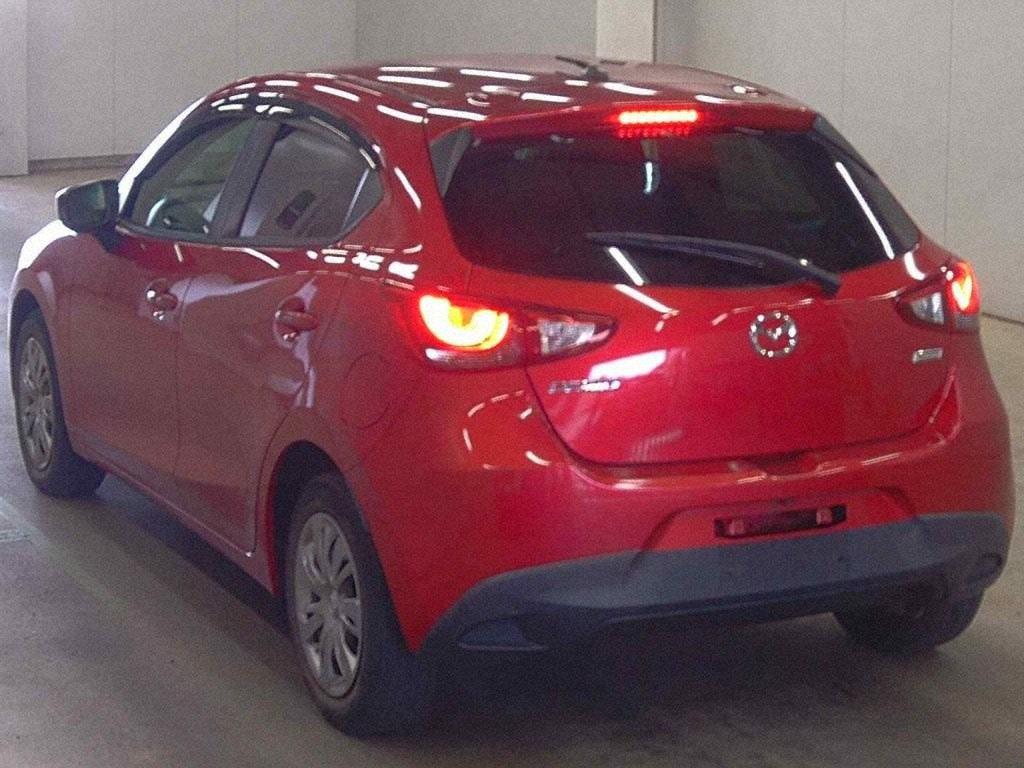 MAZDA DEMIO 13S Image 2