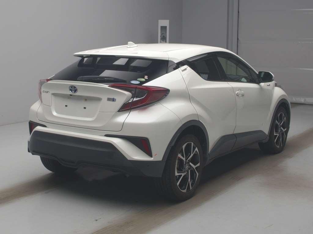 TOYOTA C-HR G Image 4