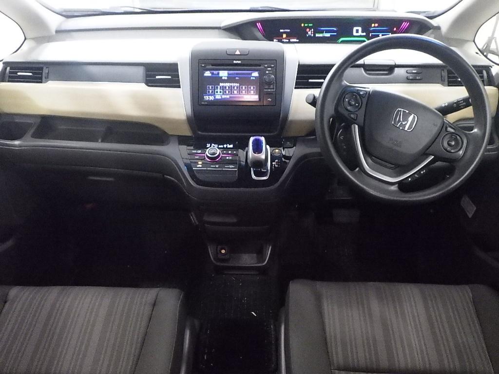 HONDA FREED HYBRID G Image 5