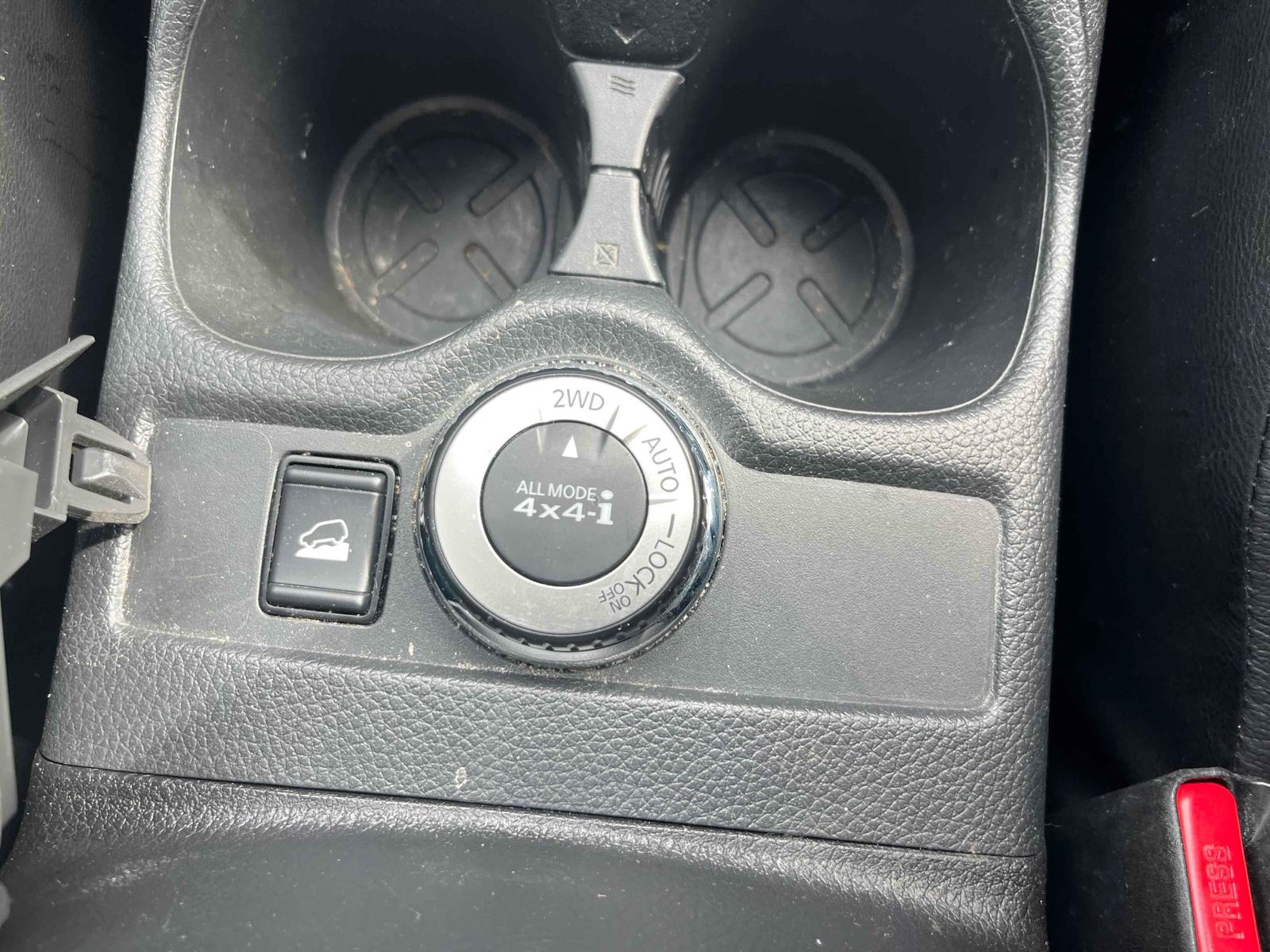 NISSAN XTRAIL 20X 4WD Image 13
