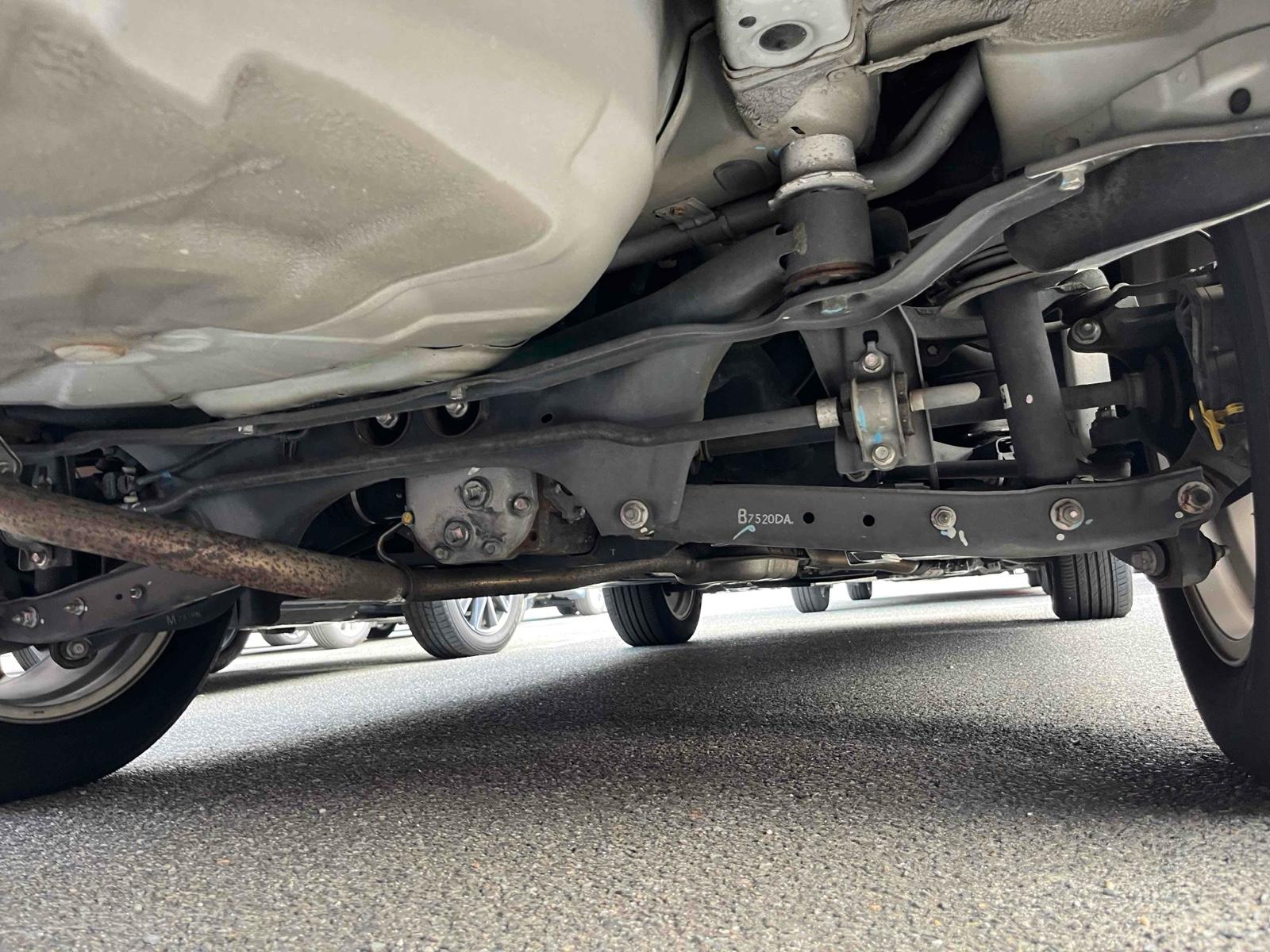SUBARU LEGACY OUTBACK LIMITED 4WD Image 17