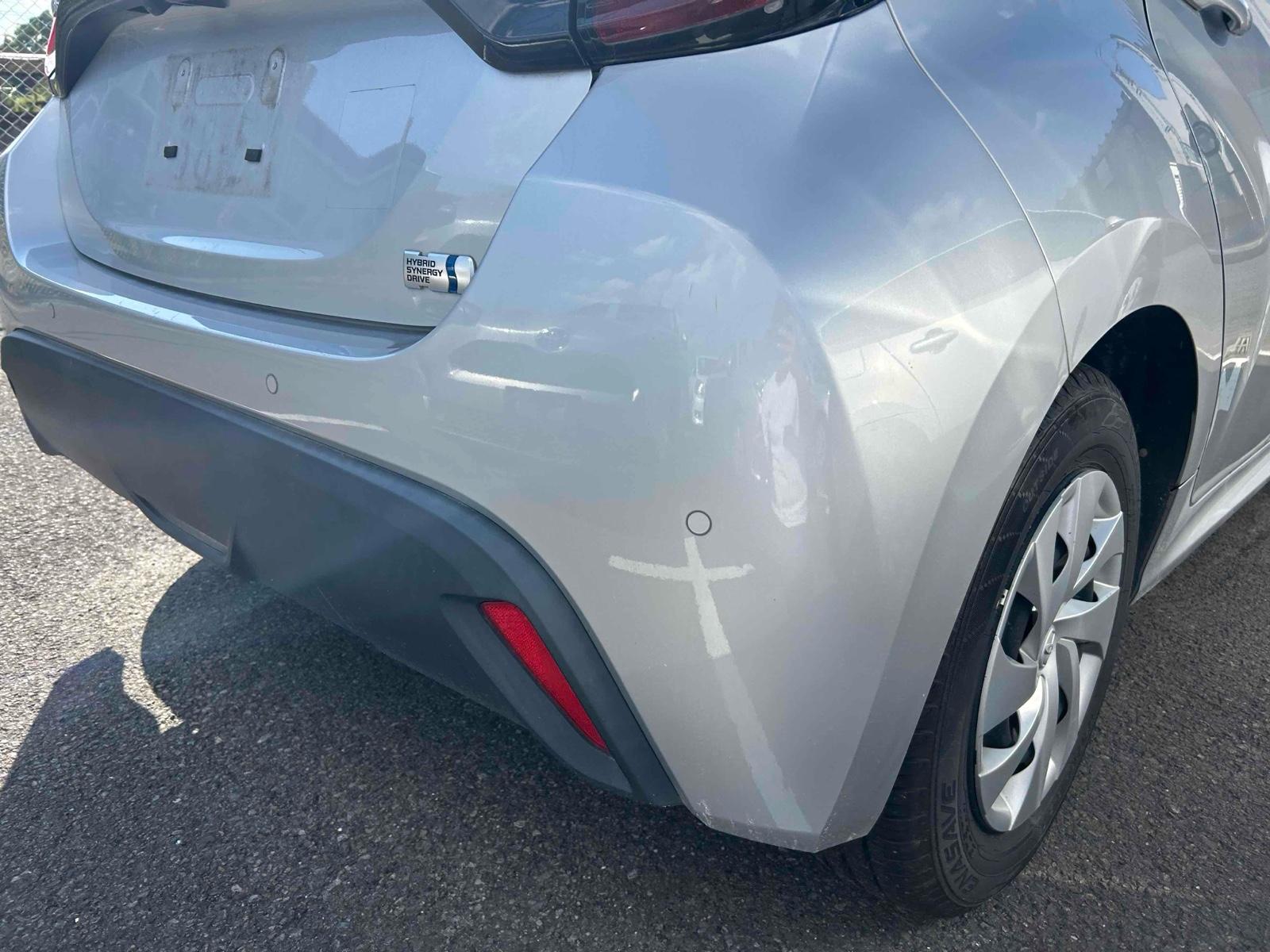 TOYOTA YARIS HYBRID X Image 19