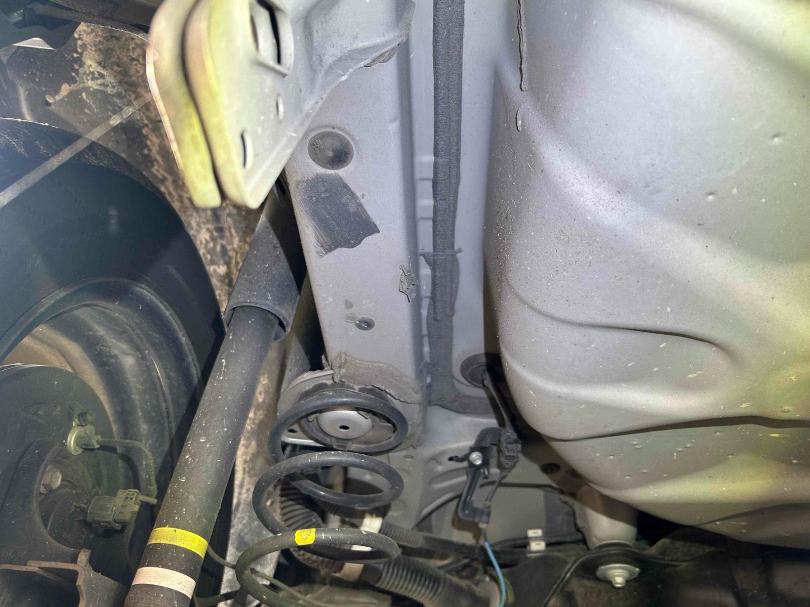 TOYOTA YARIS HYBRID X Image 20