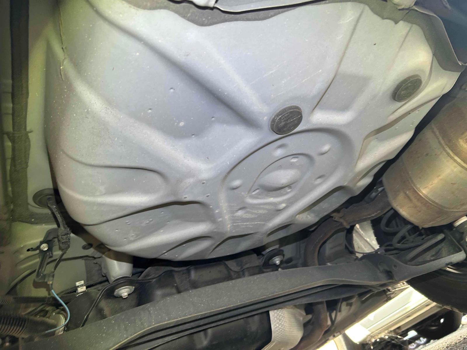 TOYOTA YARIS HYBRID X Image 19