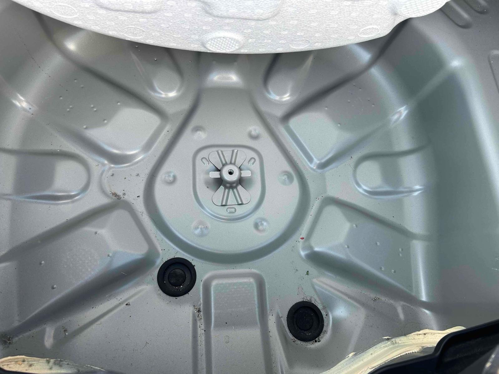 TOYOTA YARIS HYBRID X Image 20