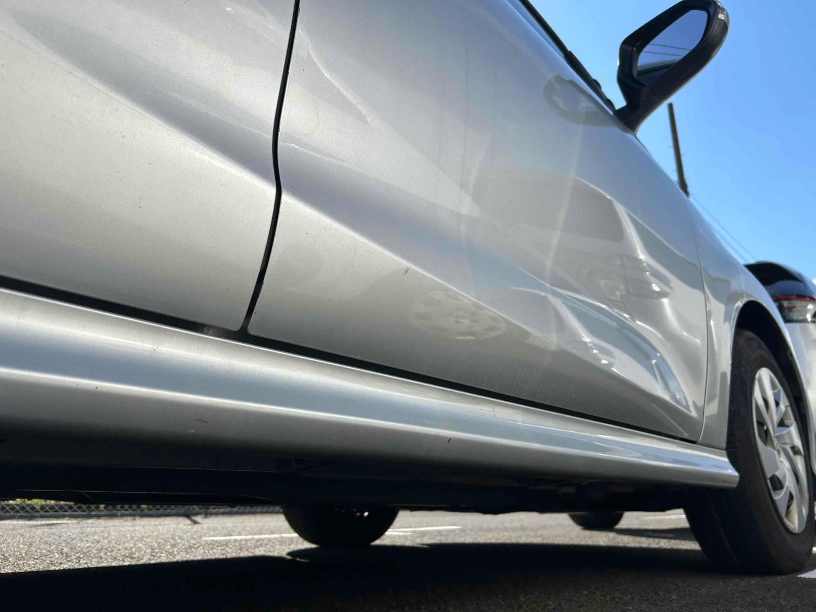 TOYOTA YARIS HYBRID X Image 13