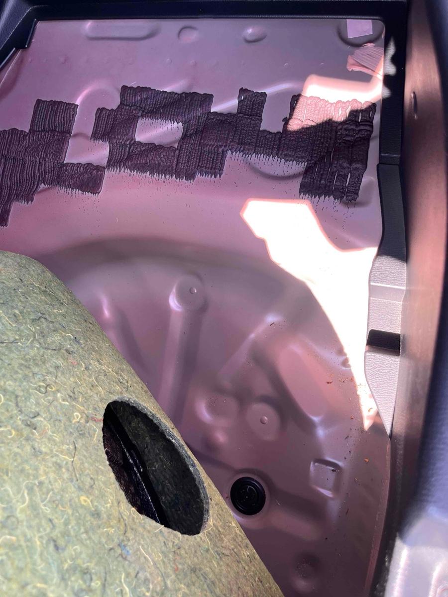 MAZDA DEMIO 13 S TOURING Image 23