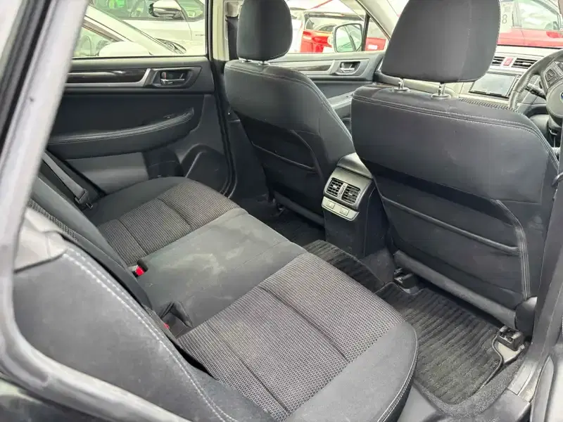 SUBARU OUTBACK 4WD  Image 12