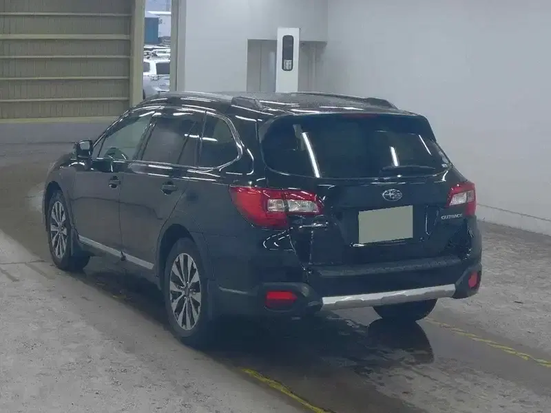 SUBARU OUTBACK LIMITED Image 4