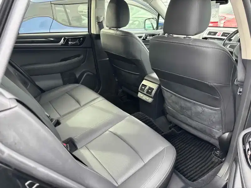 SUBARU OUTBACK LIMITED Image 10