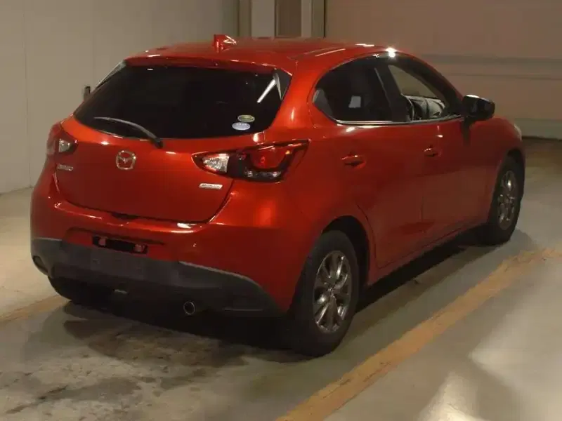 MAZDA DEMIO 13 S TOURING L PACKAGE Image 3