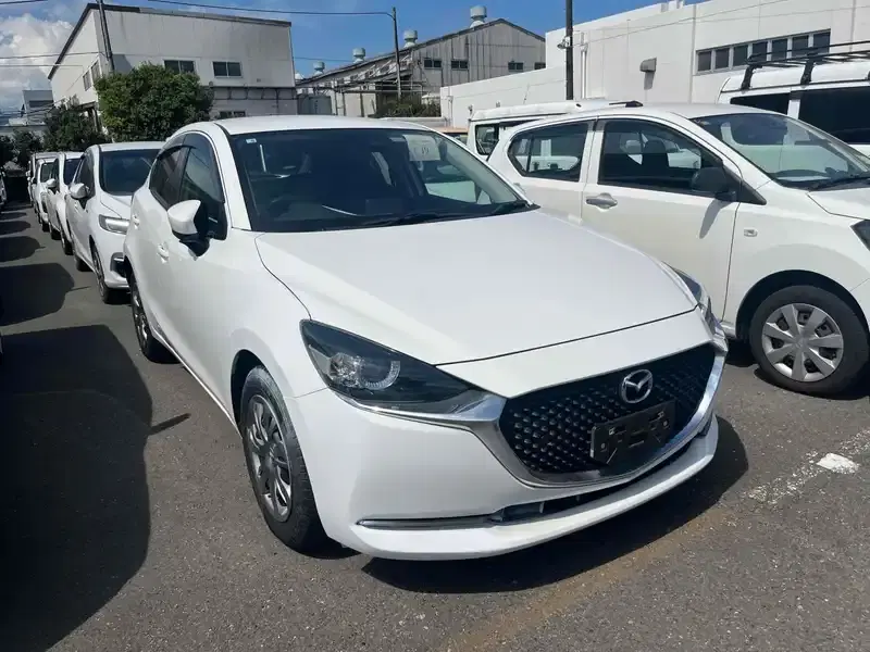 2020 Mazda 2 84,000 km