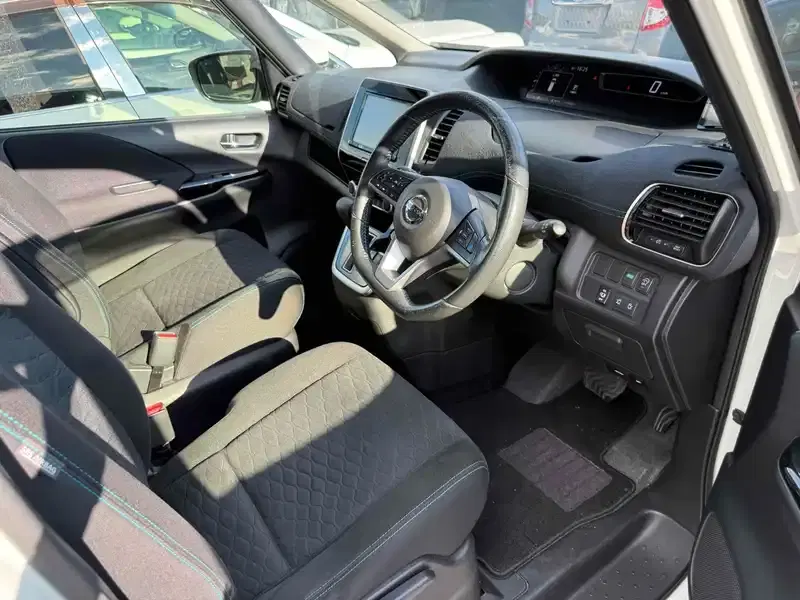 NISSAN SERENA RIDER AUTEC PRO-PILOT Image 9