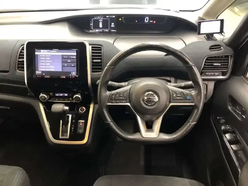 NISSAN SERENA RIDER AUTEC PRO-PILOT Image 6