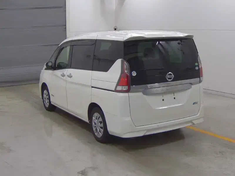 NISSAN SERENA X Image 2
