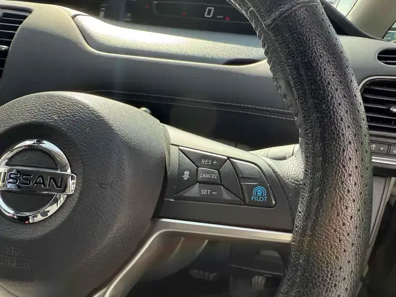 NISSAN SERENA G PRO-PILOT Image 8