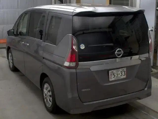 NISSAN SERENA XV Image 2