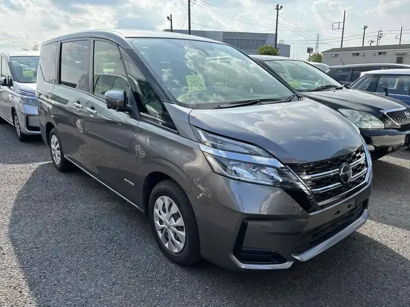 NISSAN SERENA XV Image 10