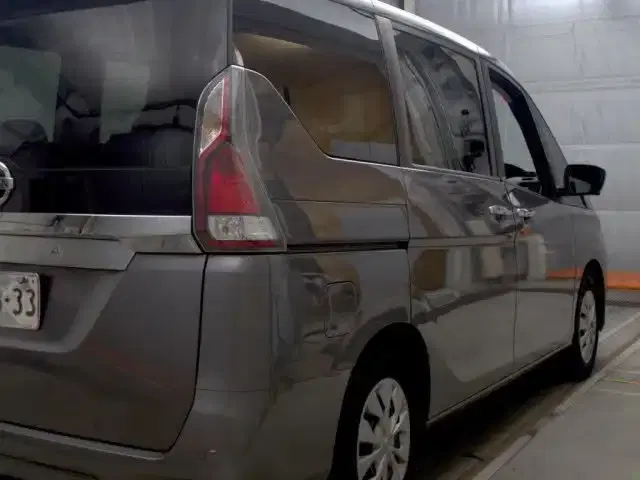 NISSAN SERENA XV Image 5