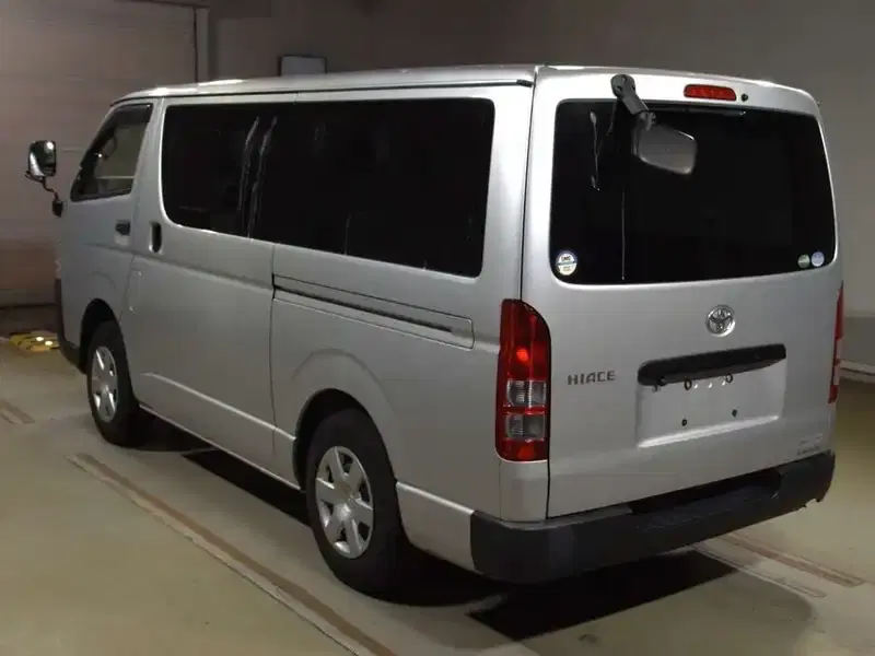 TOYOTA HIACE VAN LONGDX 4WD Image 5