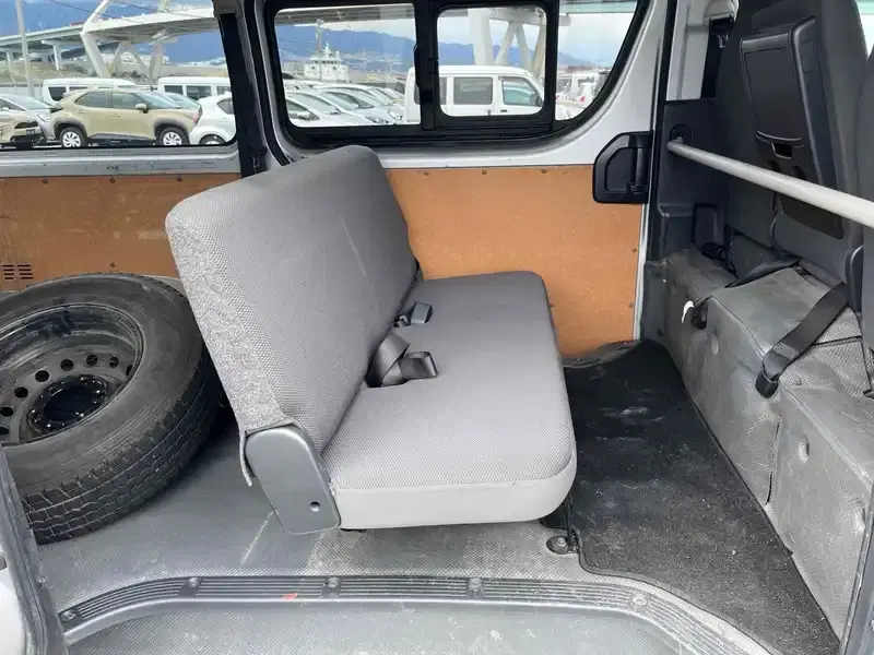 TOYOTA HIACE VAN LONGDX 4WD Image 20