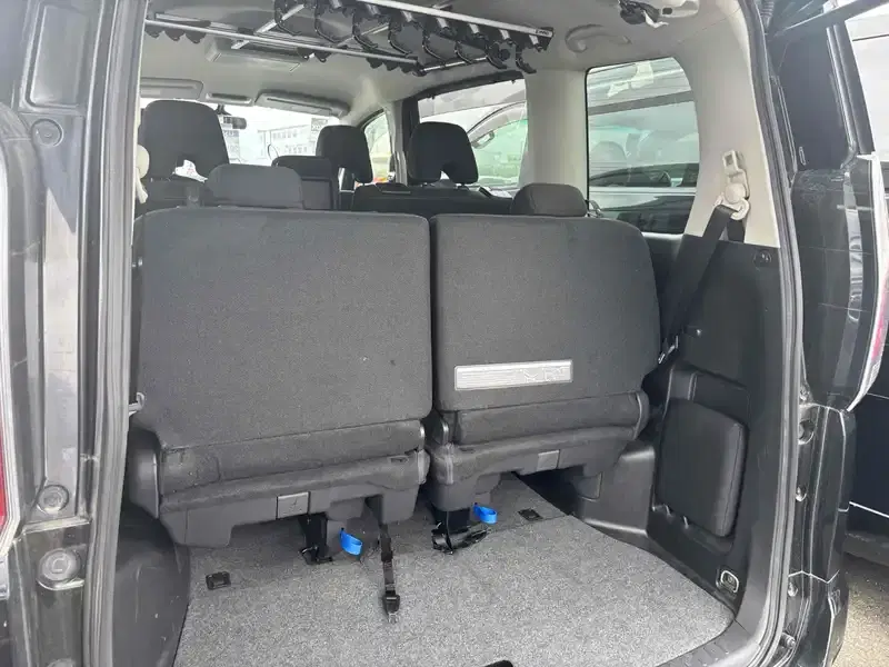 NISSAN SERENA 5D HIGHWAY STAR Image 16