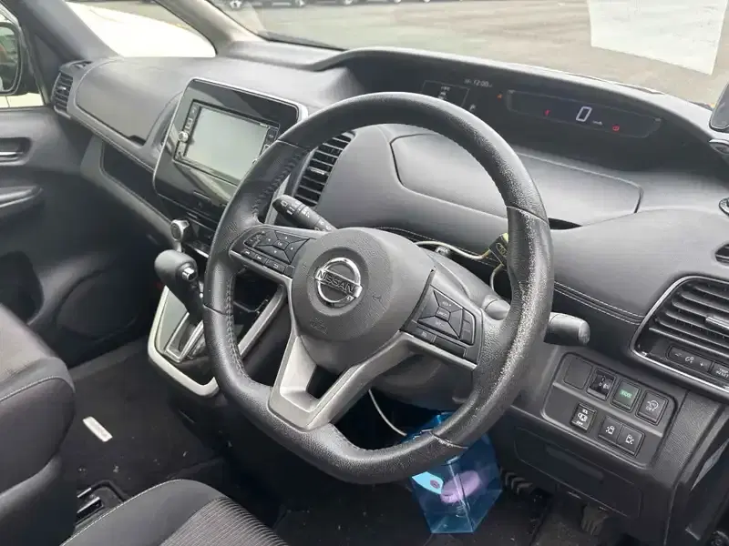 NISSAN SERENA 5D HIGHWAY STAR Image 10